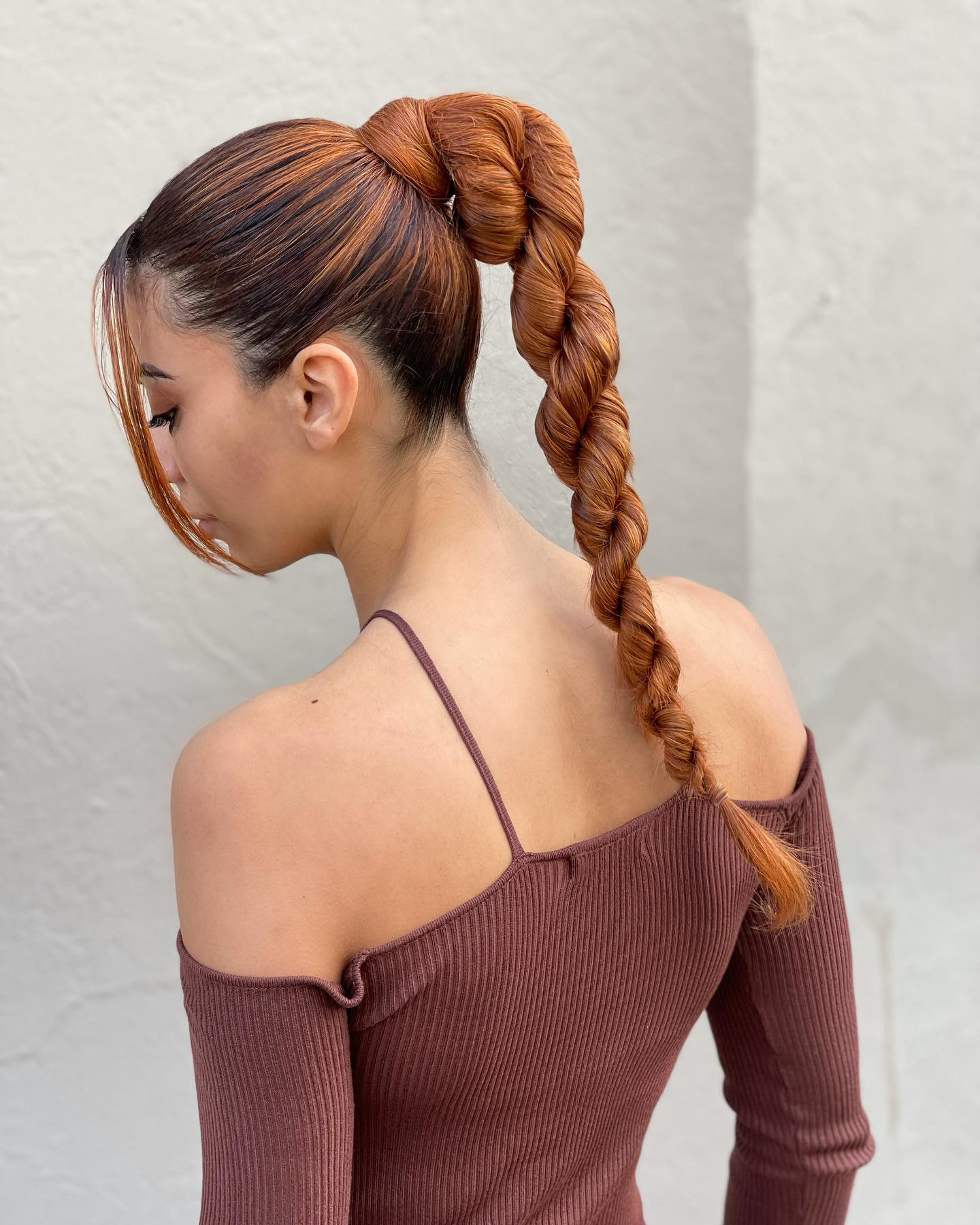 thumbnail image 2 of US Braids Pony Tail Hair Extension Claw Clip-On - Real Natural Look Short Hair - Wavy 24 Inch 2 of 4